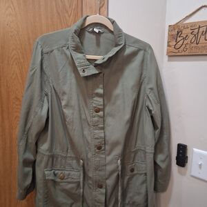 Lightweight Olive Utility Jacket with Stand Collar